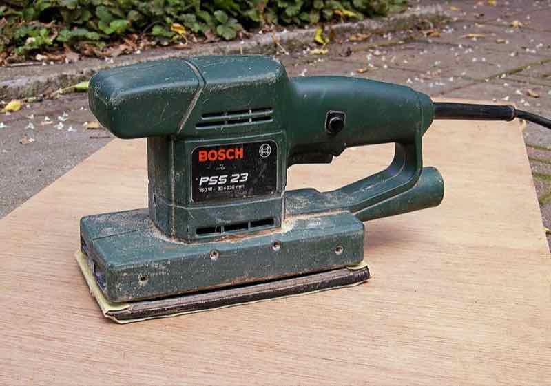 Ponceuse orbitale Bosch + 50 abrasifs
