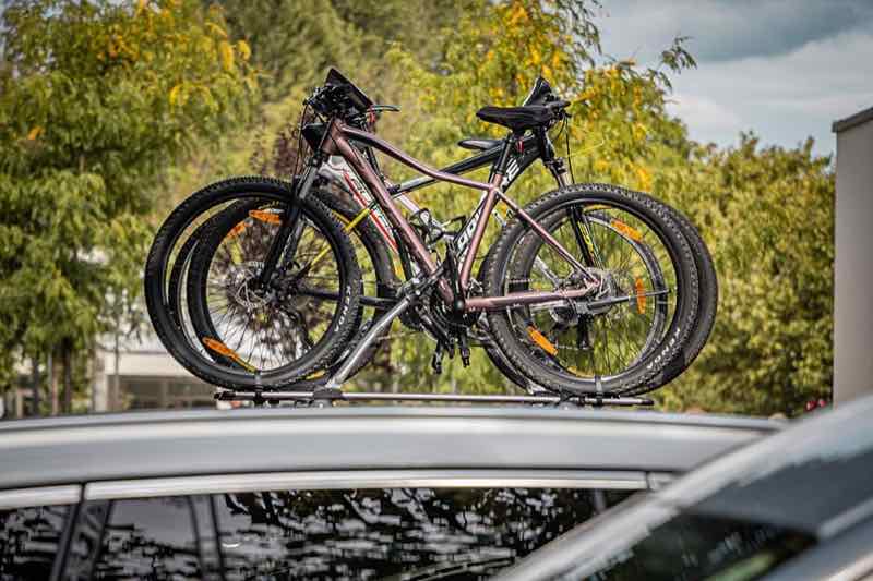 Porte-vélos d'attelage 3 vélos