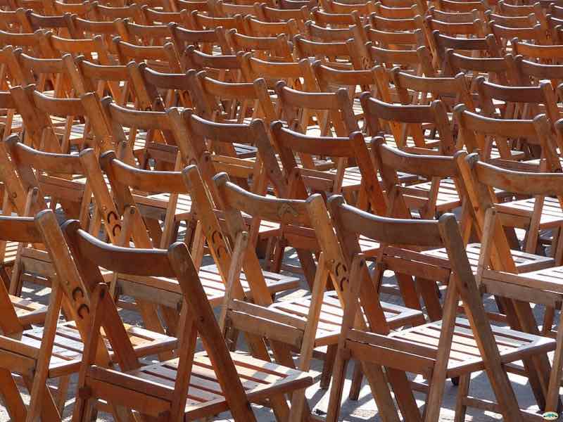 Lot 10 tables + 60 chaises pliantes